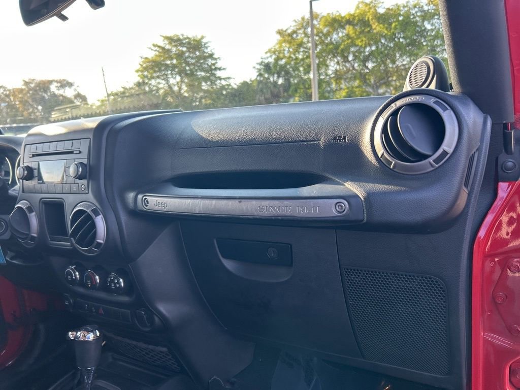 Used 2014 Jeep Wrangler Unlimited Sport w/ Connectivity Group image 22