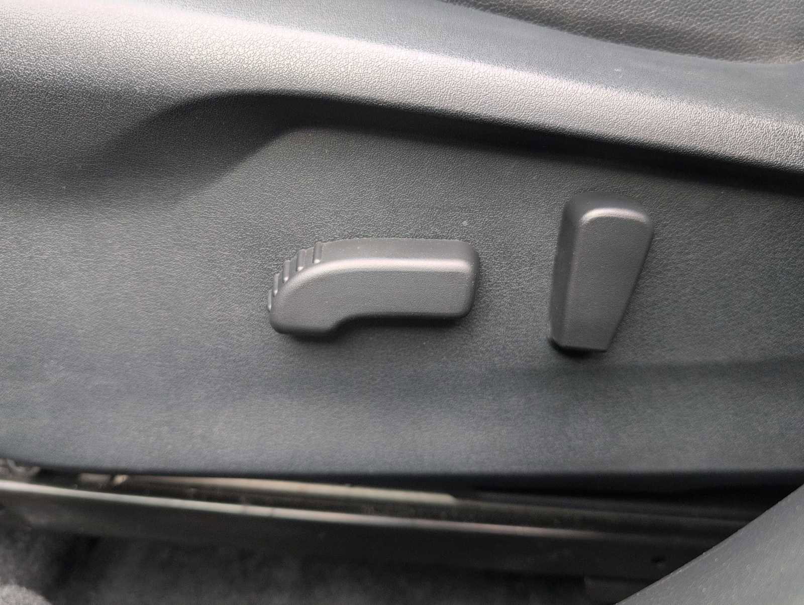 Used 2021 Subaru Impreza 2.0i Limited w/ Popular Package #2 image 18