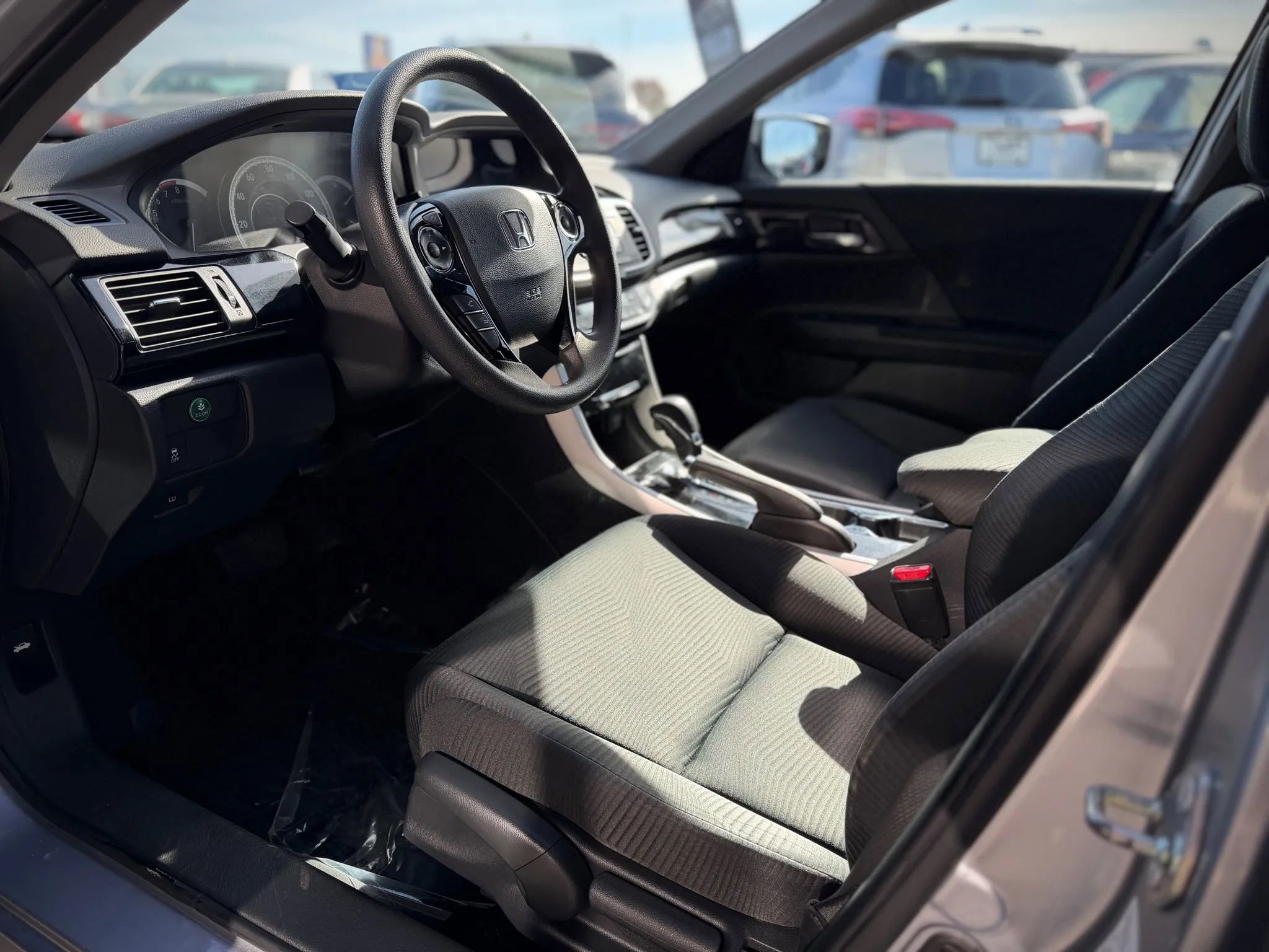 Used 2016 Honda Accord LX image 8