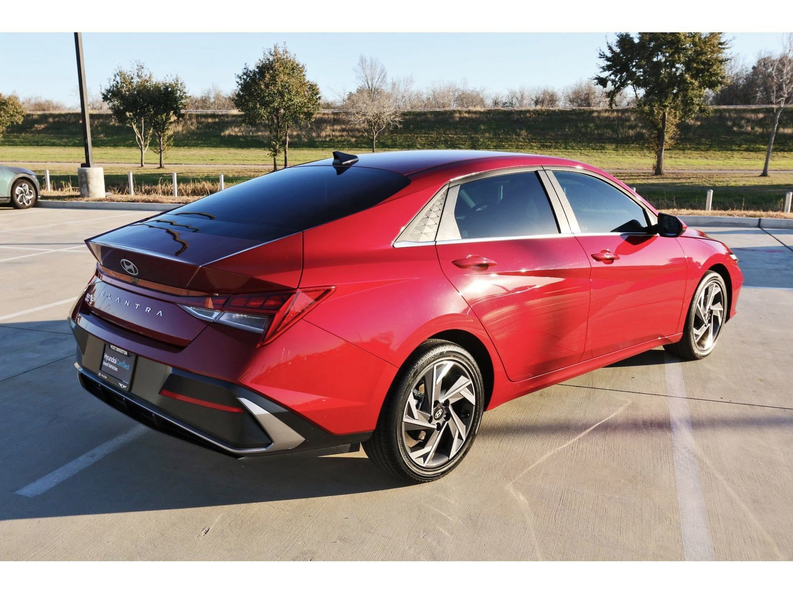 Certified 2025 Hyundai Elantra SEL FWD image 7