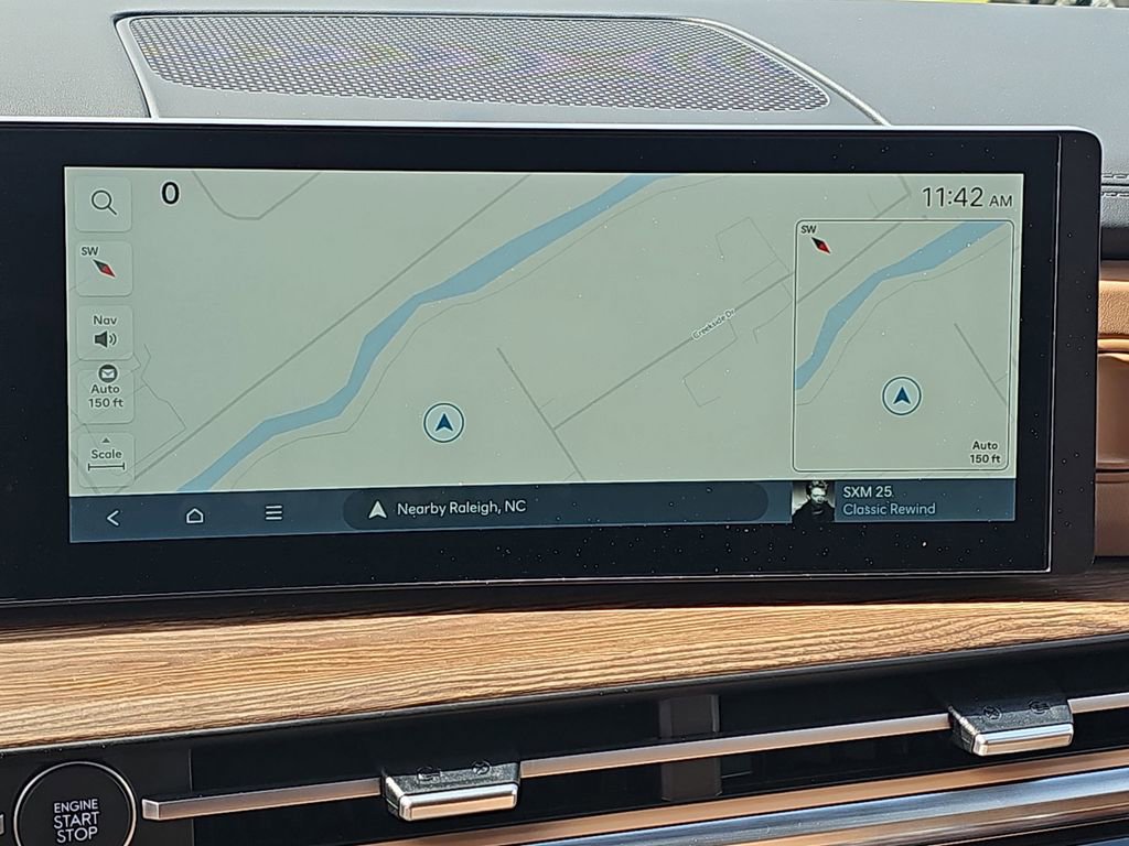 Used 2025 Hyundai Santa Fe Limited image 22