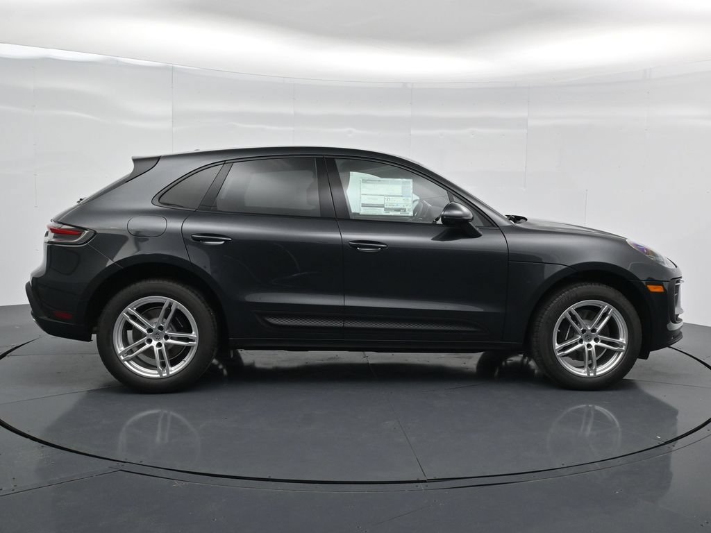 New 2026 Porsche Macan AWD/4WD image 8
