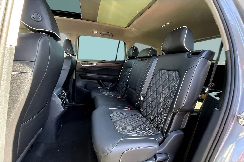 New 2026 Volkswagen Atlas SEL Premium R-Line image 21