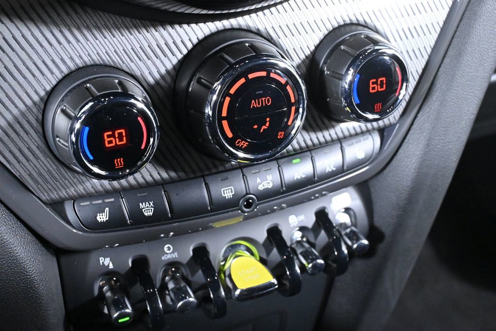 Certified 2022 MINI Cooper Countryman SE w/ Convenience Package image 17