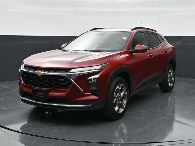 Used 2025 Chevrolet Trax LT FWD image 5