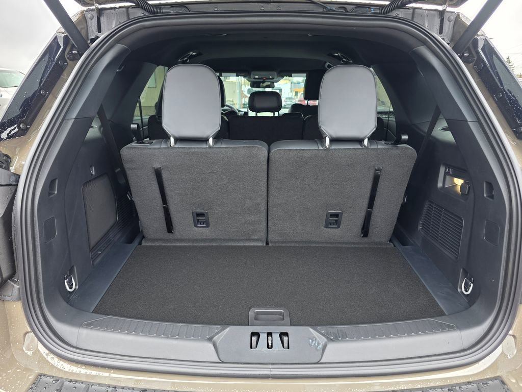 New 2026 Ford Explorer ST-Line w/ ST-Line Street Pack image 29