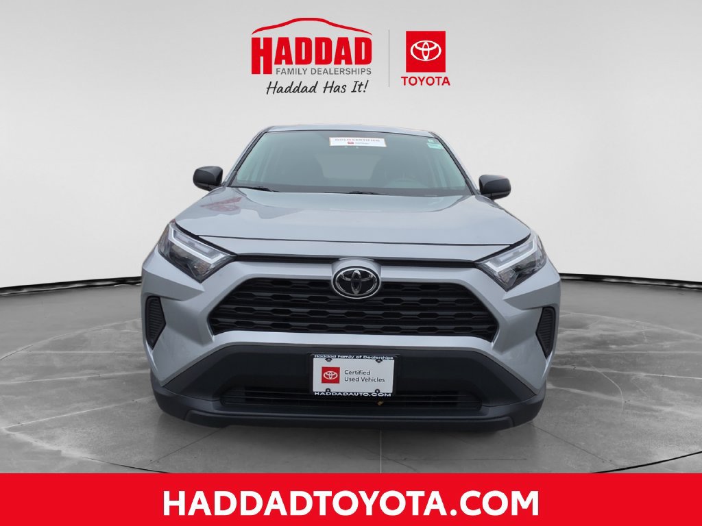 Certified 2025 Toyota RAV4 LE AWD/4WD image 9