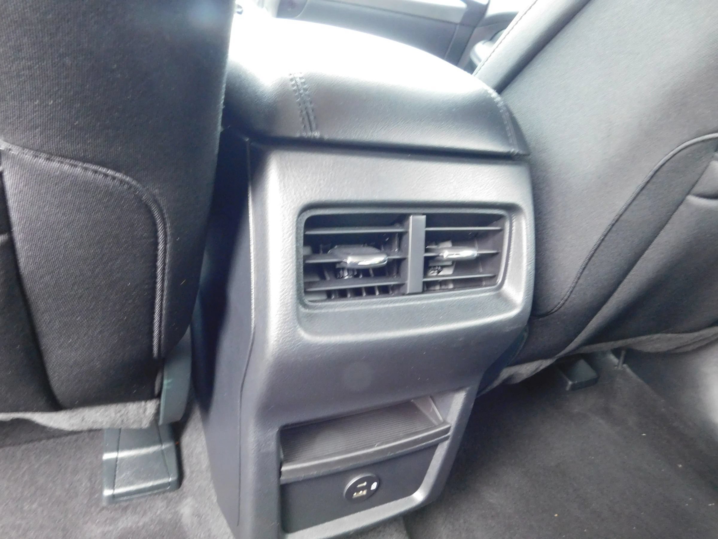 Used 2022 Ford Edge SE AWD/4WD image 12