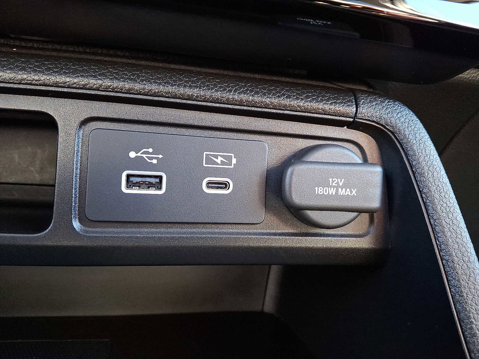 Used 2023 Honda Pilot Touring image 29