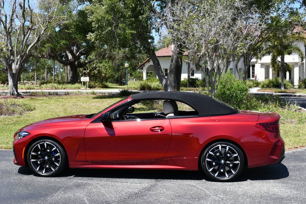 Used 2025 BMW M440i Convertible RWD image 4