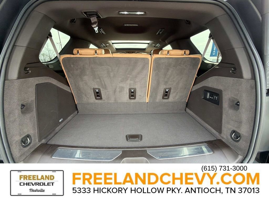 Used 2023 Cadillac Escalade Premium Luxury image 15