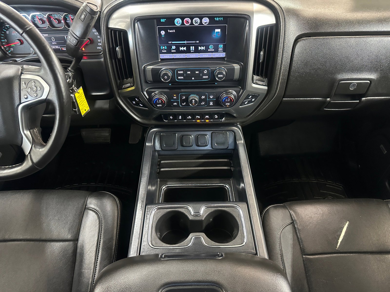 Used 2016 Chevrolet Silverado 1500 LTZ Z71 w/ LTZ Plus Package AWD/4WD image 22