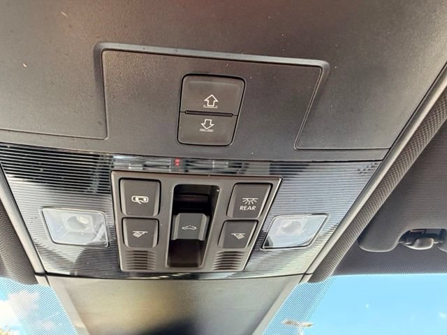 Used 2021 Volkswagen Tiguan SEL Premium R-Line AWD/4WD image 26