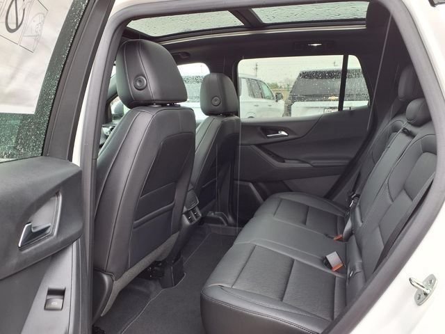 New 2026 Chevrolet Equinox LT w/ Convenience Package II FWD image 16