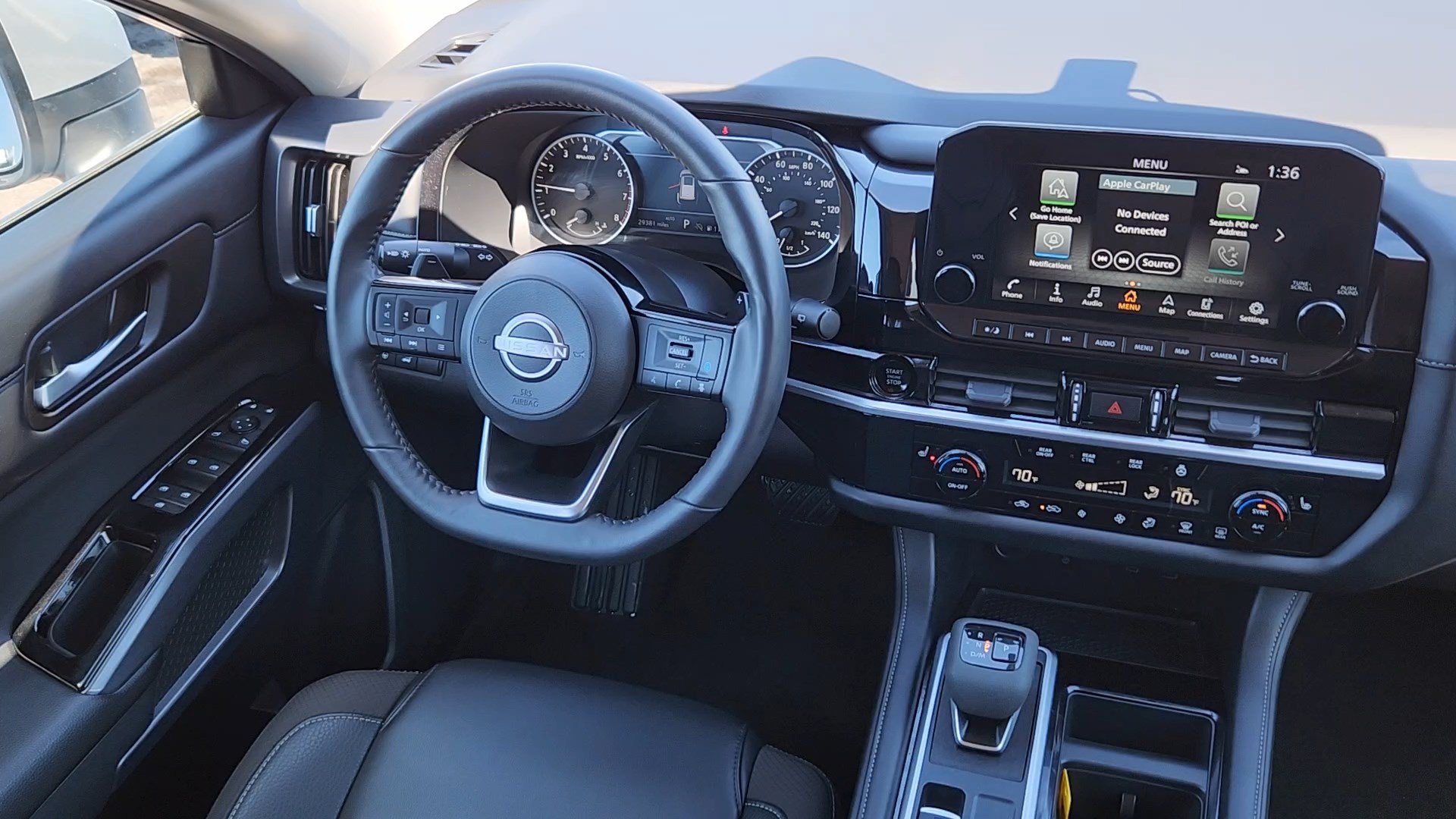 Used 2025 Nissan Pathfinder SL AWD/4WD image 5
