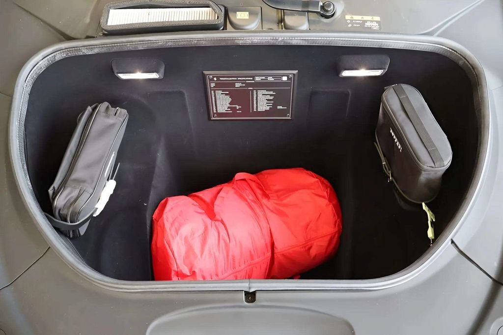 Used 2023 Ferrari F8 Tributo RWD image 19