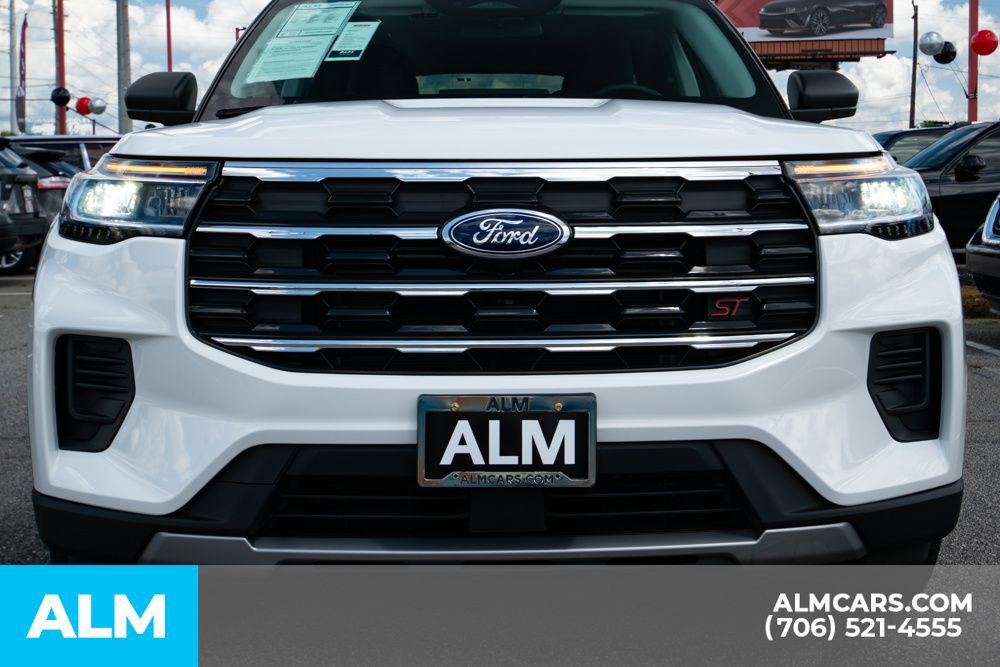 Used 2025 Ford Explorer Active image 10