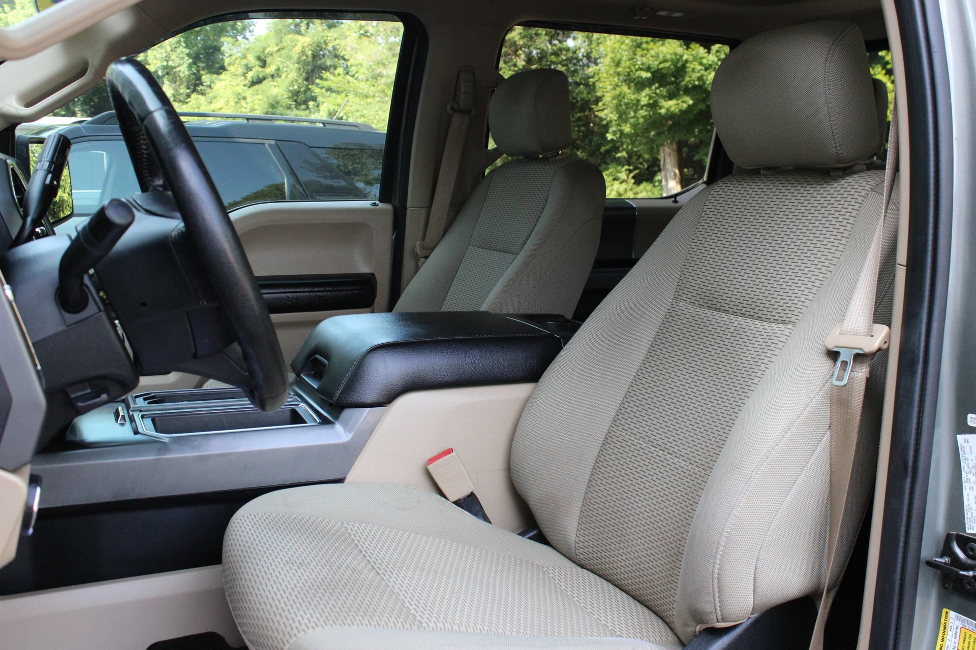Used 2019 Ford F150 XLT w/ Equipment Group 302A Luxury AWD/4WD image 16