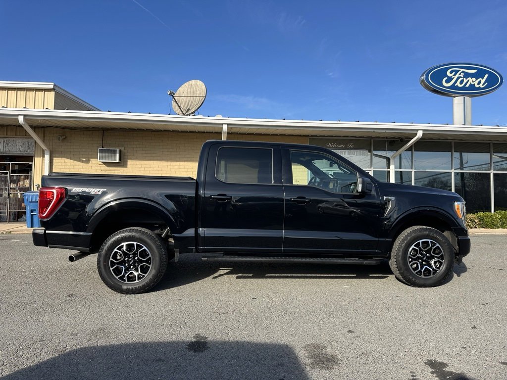 Used 2022 Ford F150 XLT w/ Equipment Group 302A High image 11