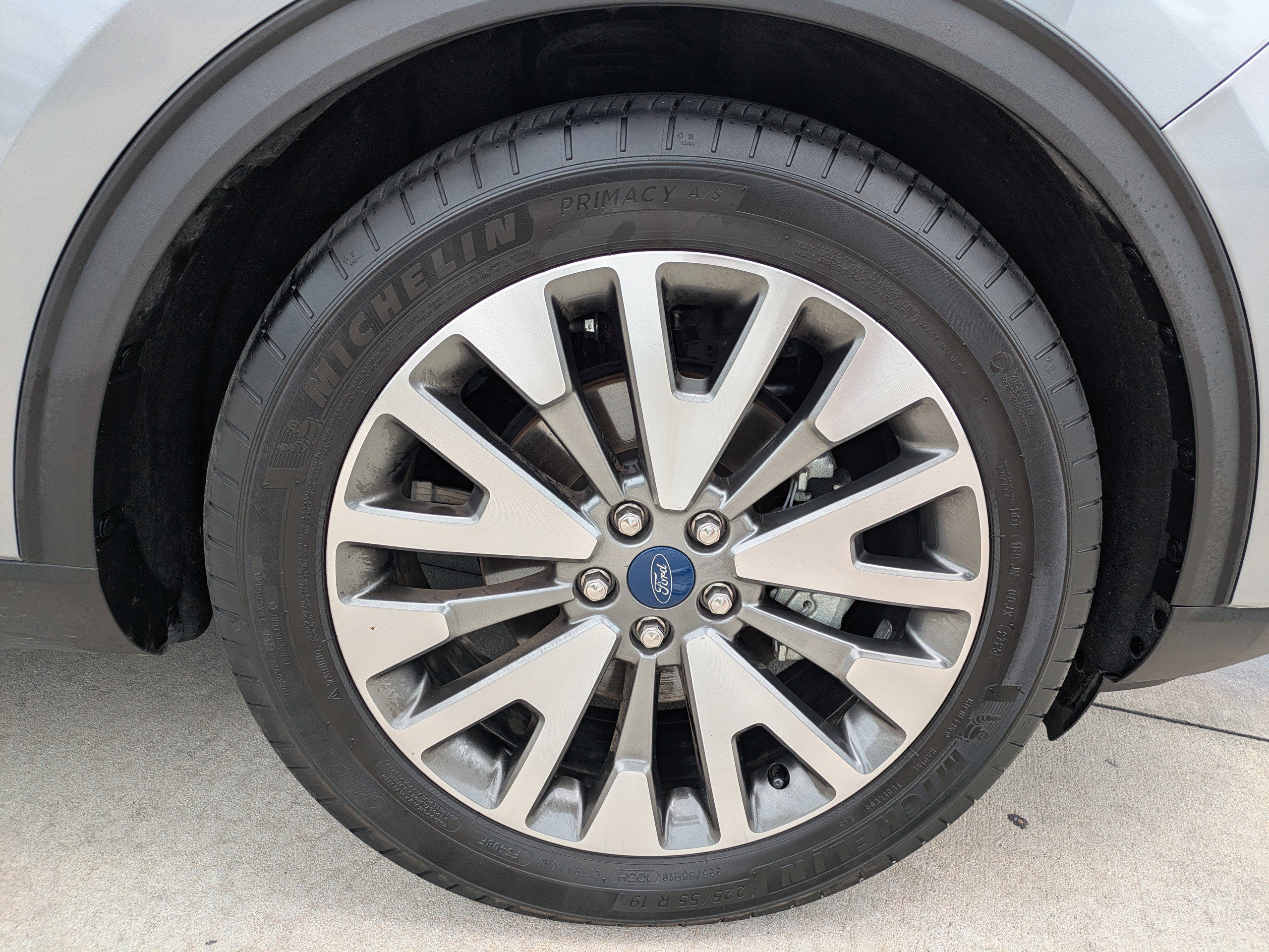 Used 2021 Ford Escape Titanium FWD image 9