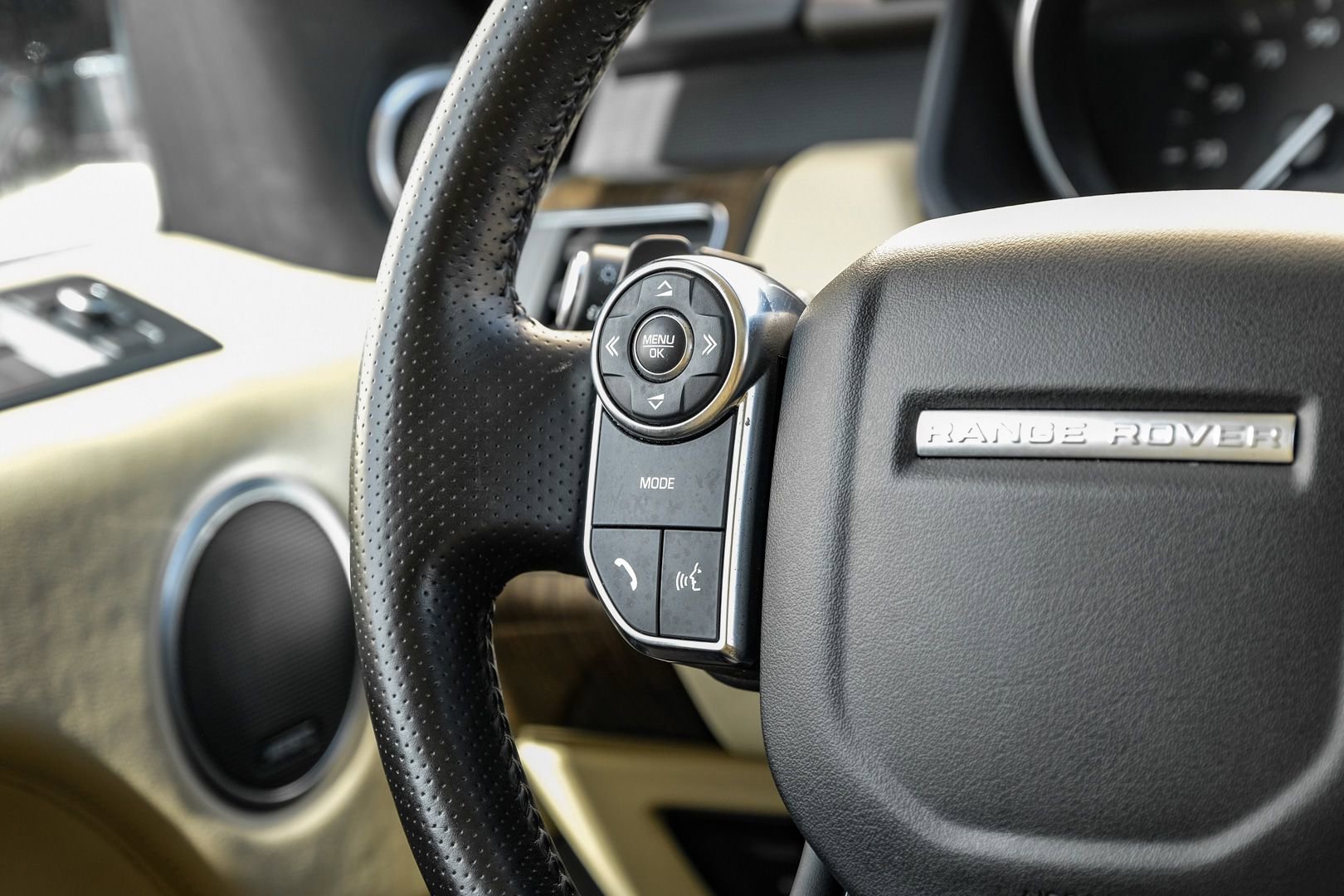 Used 2016 Land Rover Range Rover Sport Supercharged image 17