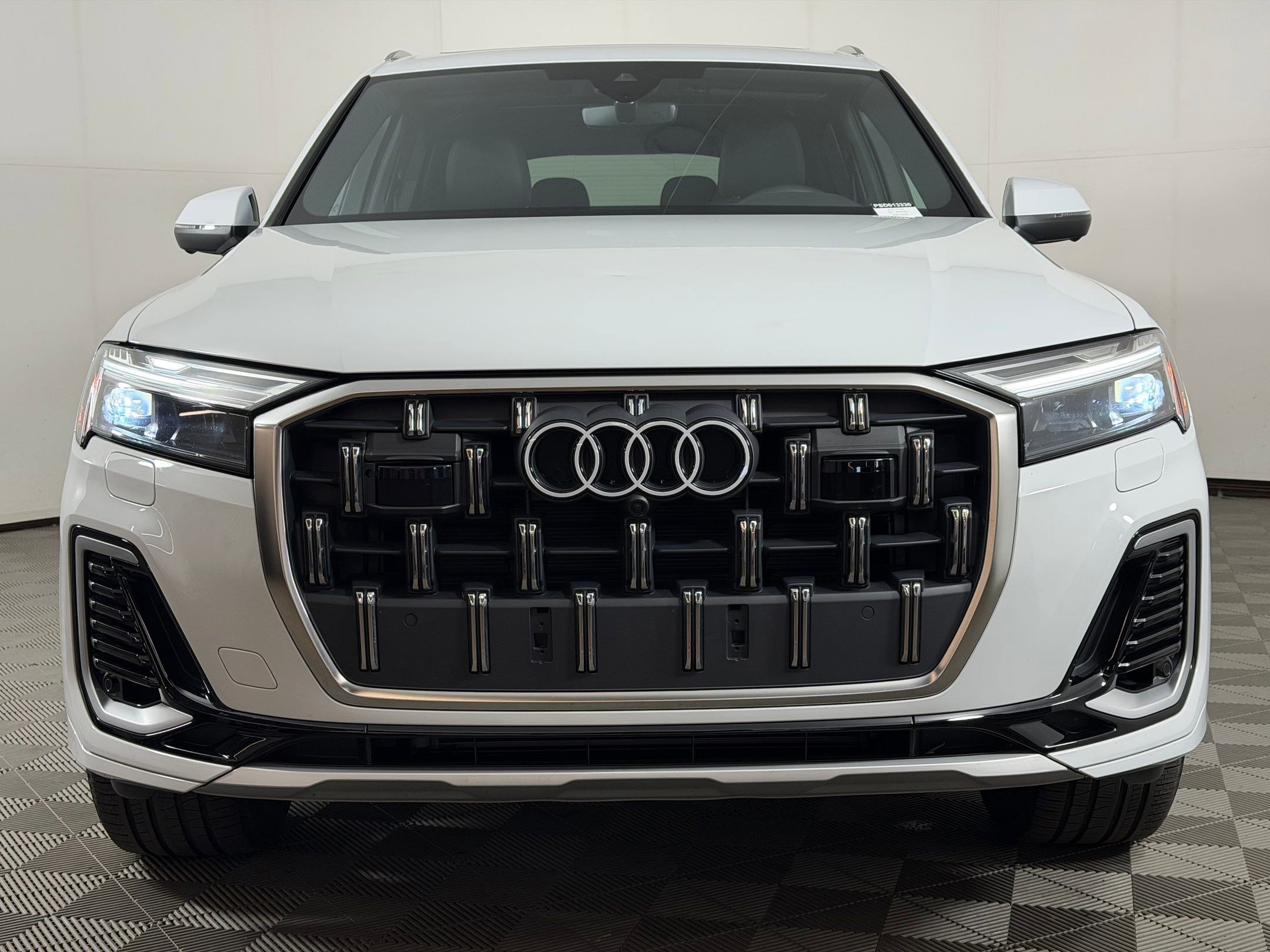 Used 2025 Audi Q7 2.0T Premium w/ Convenience Package AWD/4WD image 6