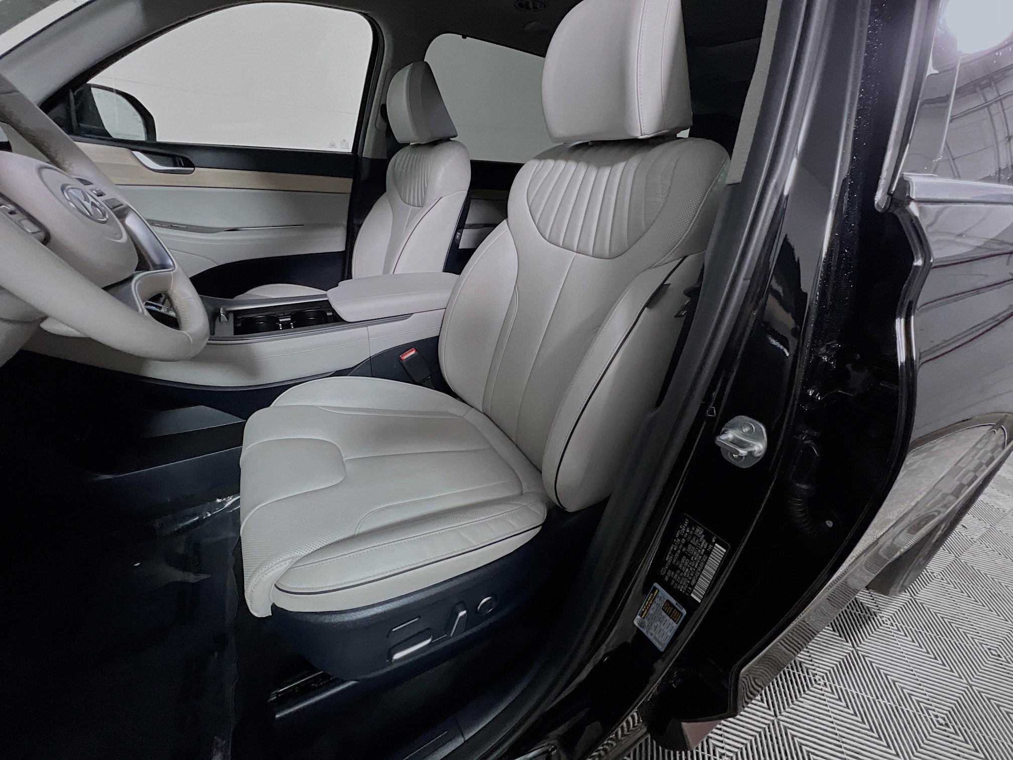 Used 2024 Hyundai Palisade Limited image 15