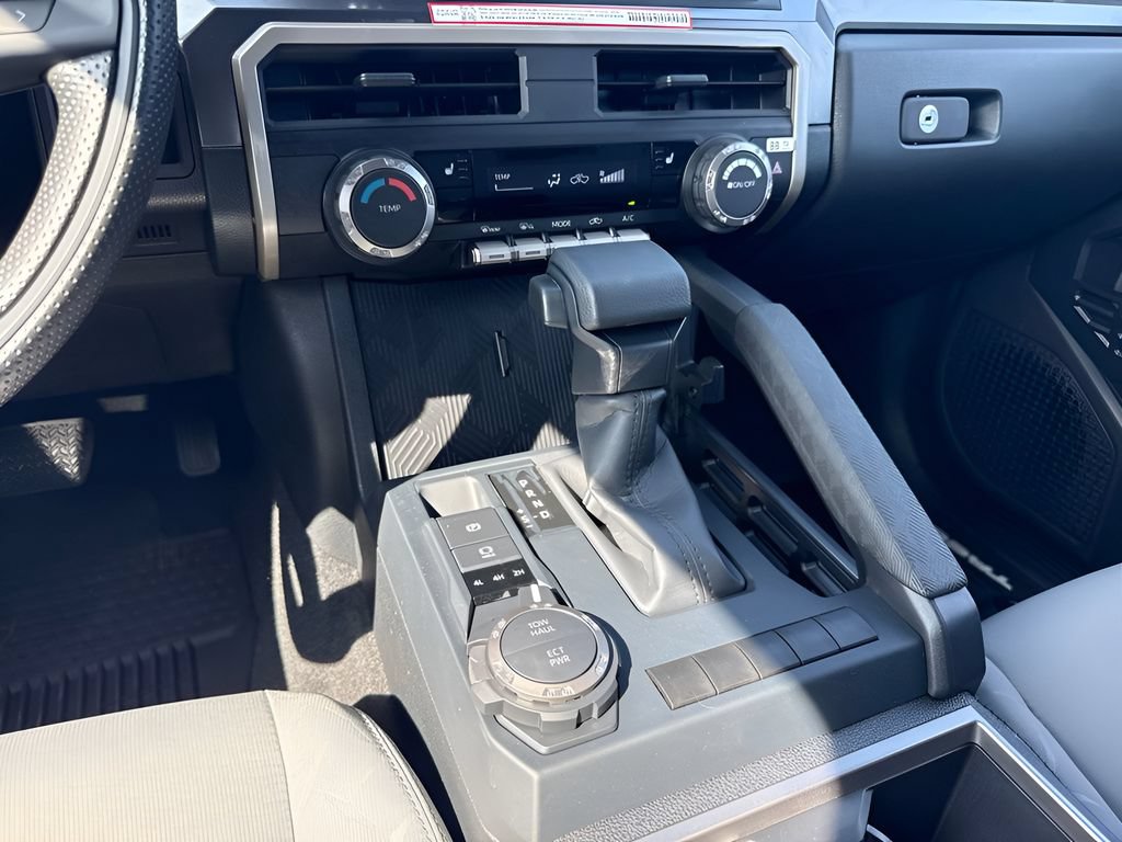 Used 2026 Toyota Tacoma SR5 AWD/4WD image 13