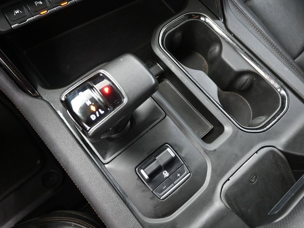 Used 2022 GMC Sierra 1500 AT4 w/ AT4 Premium Package image 31