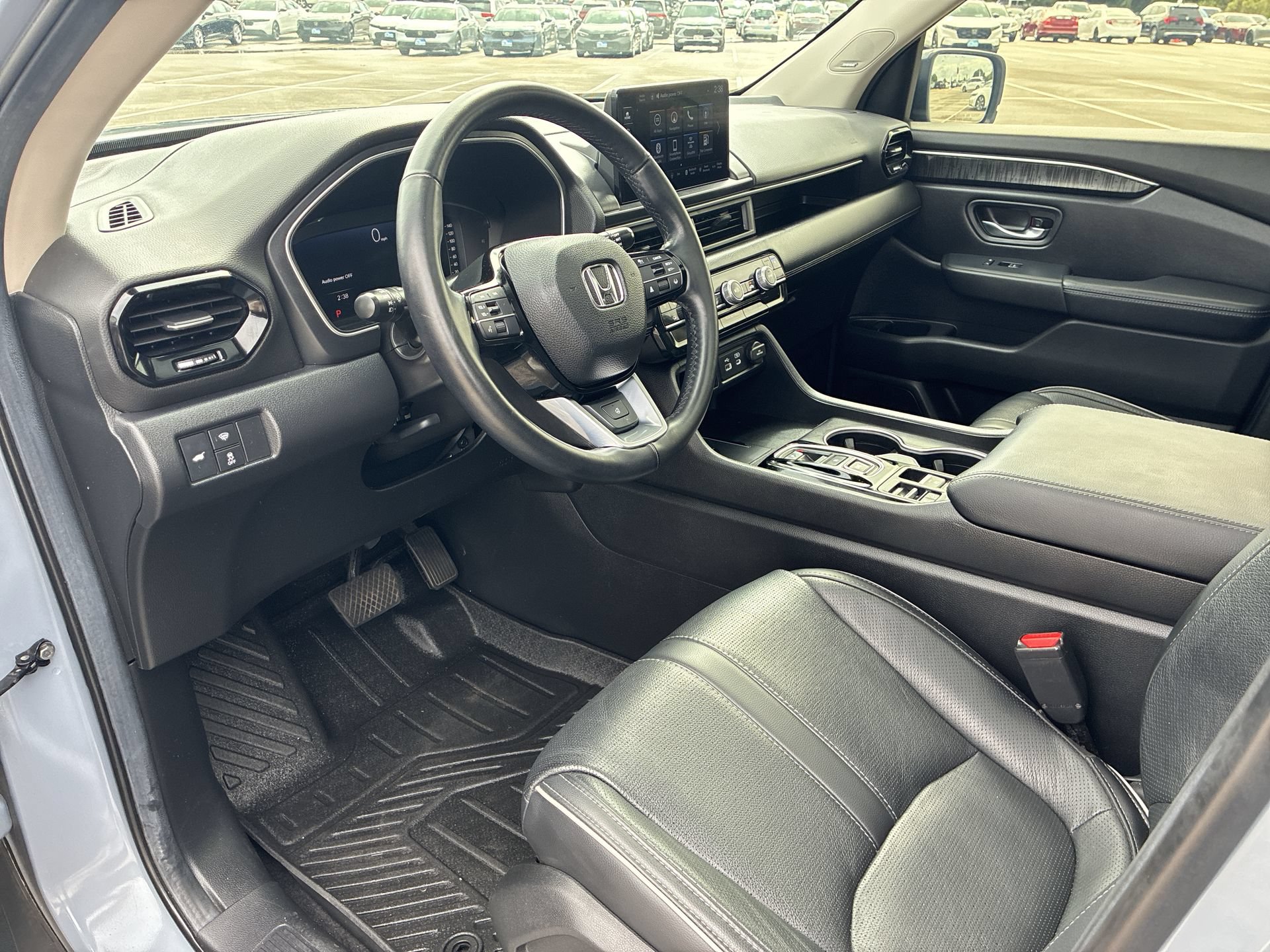 Certified 2025 Honda Pilot Elite image 2