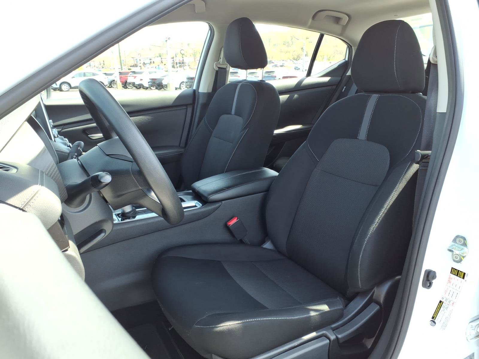 Used 2025 Nissan Sentra SV image 11