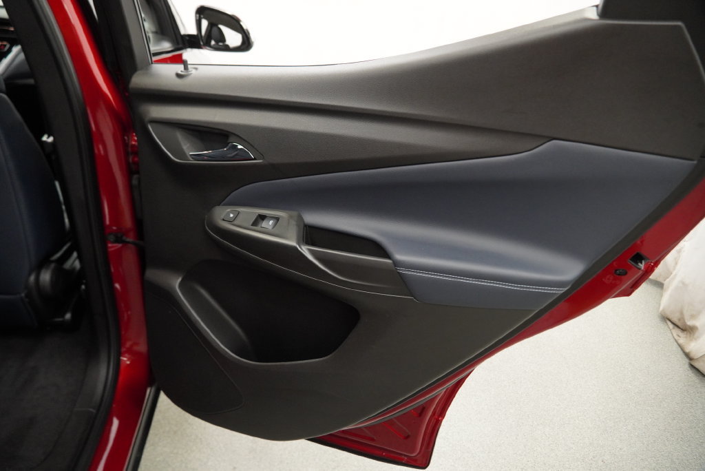 Certified 2023 Chevrolet Bolt EUV Premier FWD image 35