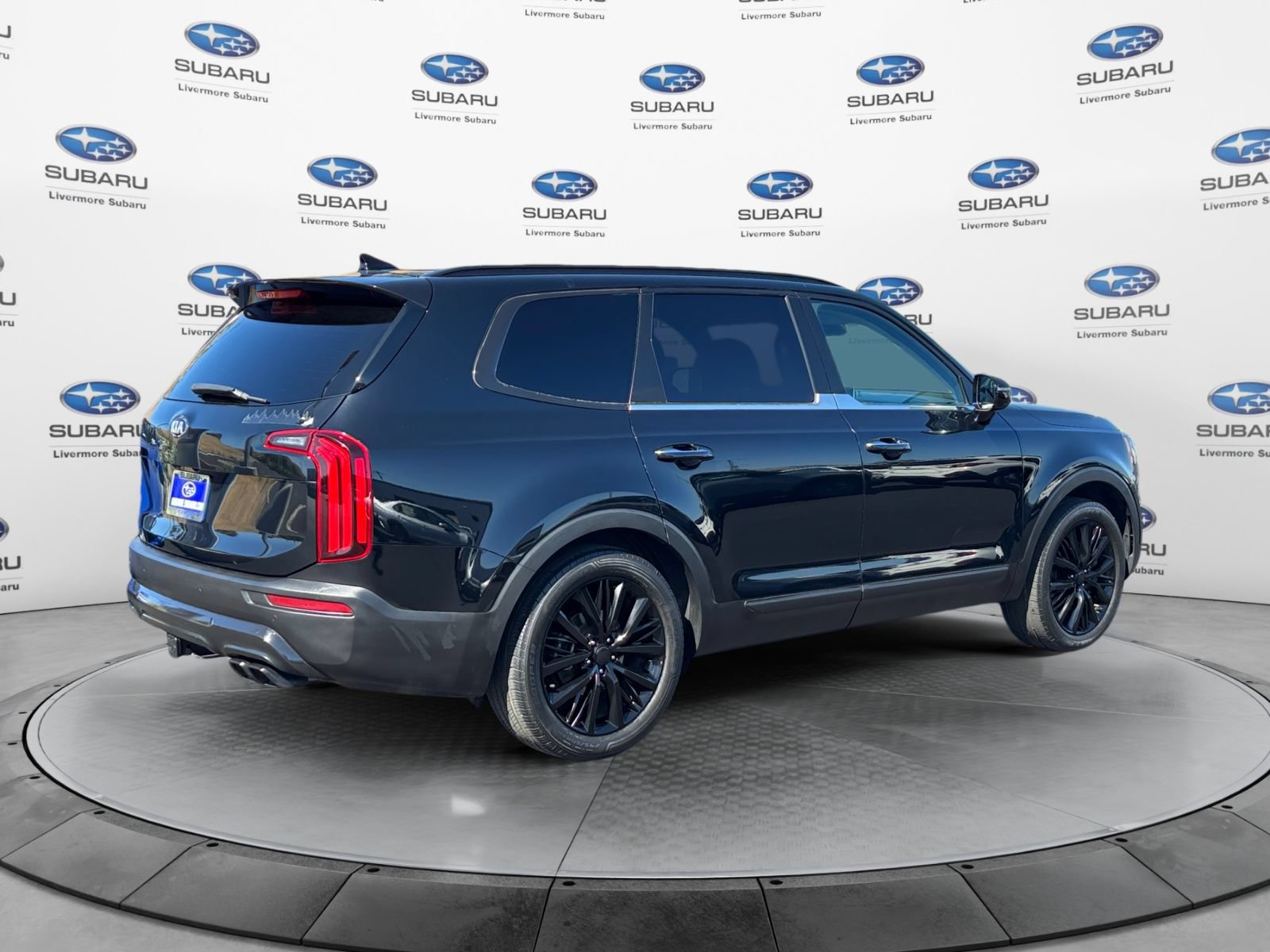 Used 2021 Kia Telluride SX w/ Towing Package FWD image 5