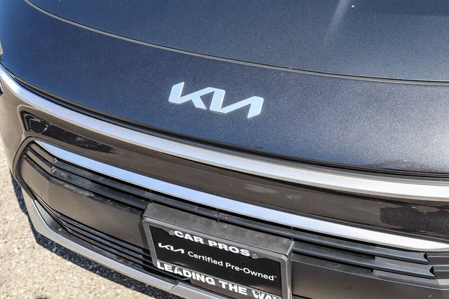 Certified 2025 Kia Niro EX FWD image 7