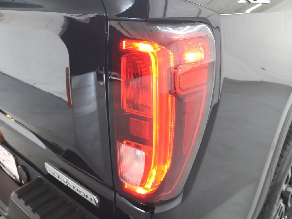 Used 2024 GMC Sierra 1500 Elevation w/ LPO, Elevation Black Package AWD/4WD image 31