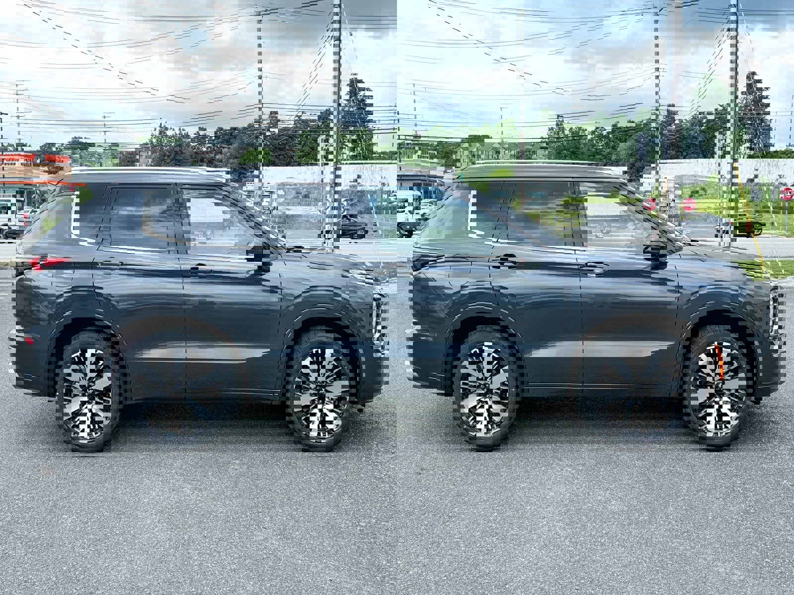 New 2025 Mitsubishi Outlander AWD image 13