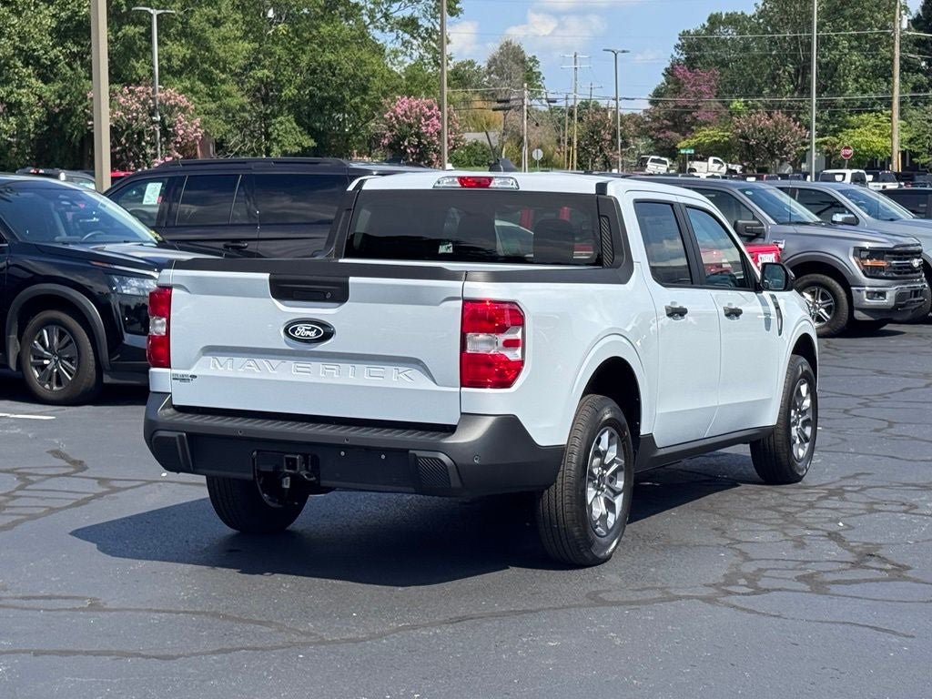 New 2026 Ford Maverick XLT w/ XLT Luxury Package FWD image 16
