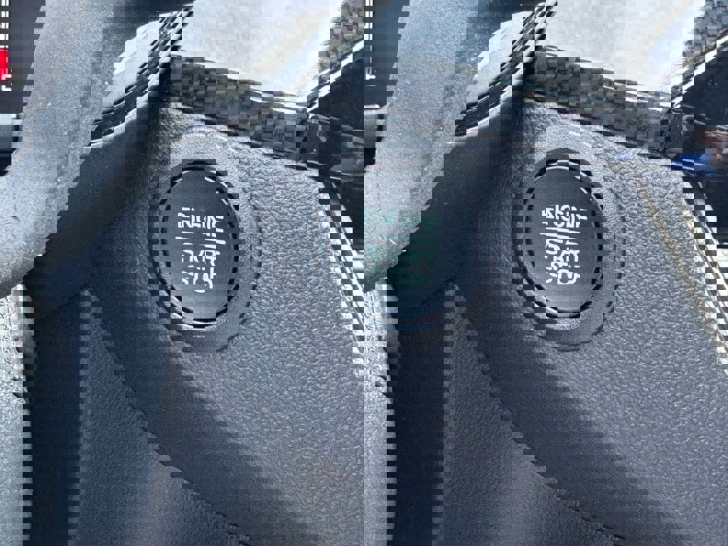 New 2025 Ford Escape ST-Line Select w/ Class II Trailer Tow Package image 6