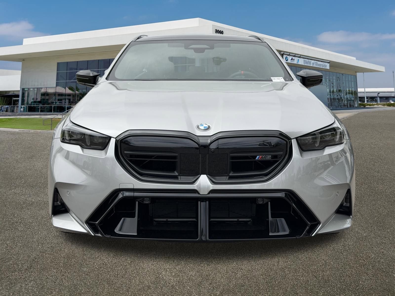 New 2026 BMW M5 Touring AWD/4WD image 3