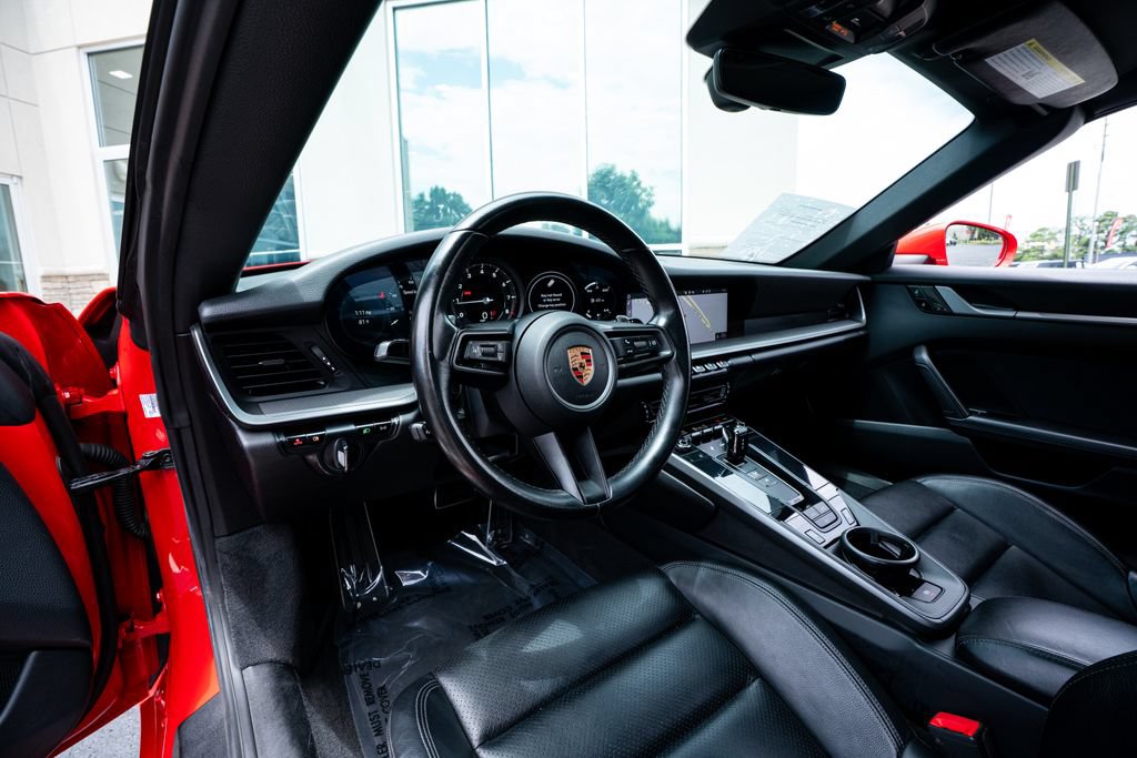 Used 2020 Porsche 911 Carrera RWD image 31