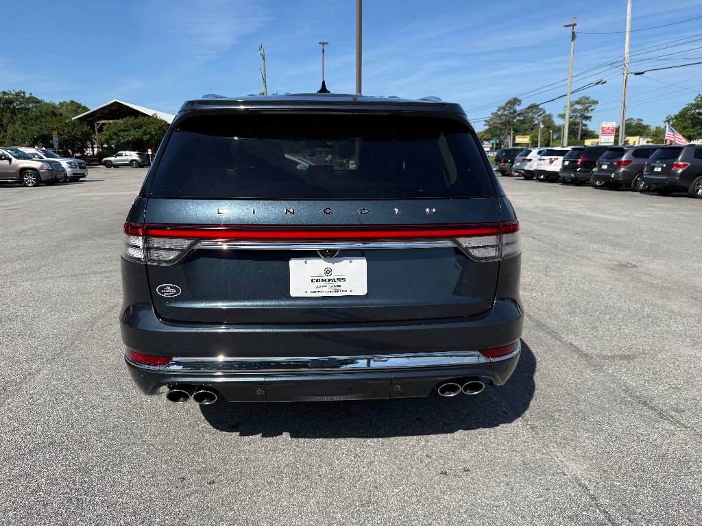 Used 2021 Lincoln Aviator Black Label w/ Dynamic Handling Package AWD/4WD image 3