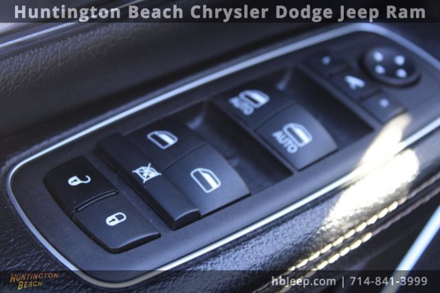 Used 2024 RAM 1500 Laramie image 10