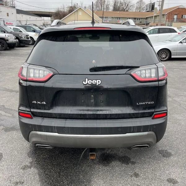 Used 2019 Jeep Cherokee Limited image 4