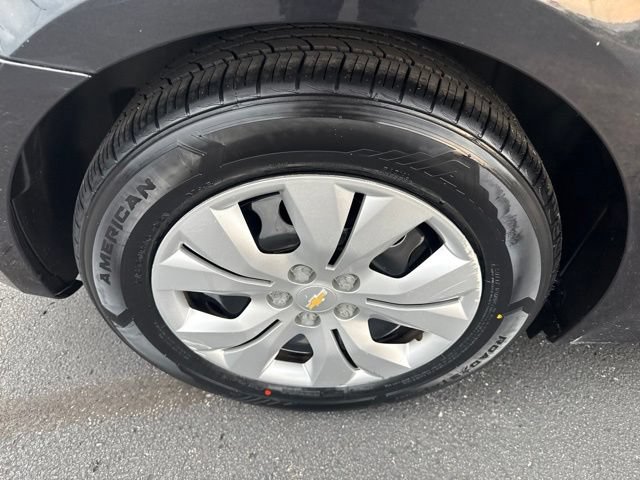 Used 2013 Chevrolet Cruze LS FWD image 11