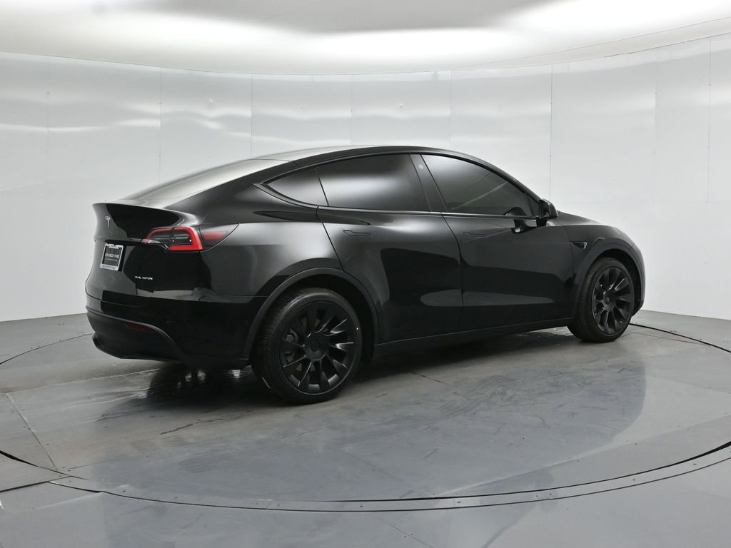Used 2021 Tesla Model Y Long Range AWD/4WD image 19