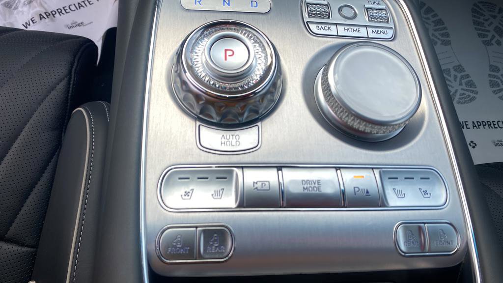 Used 2025 Genesis G90 3.5T image 16