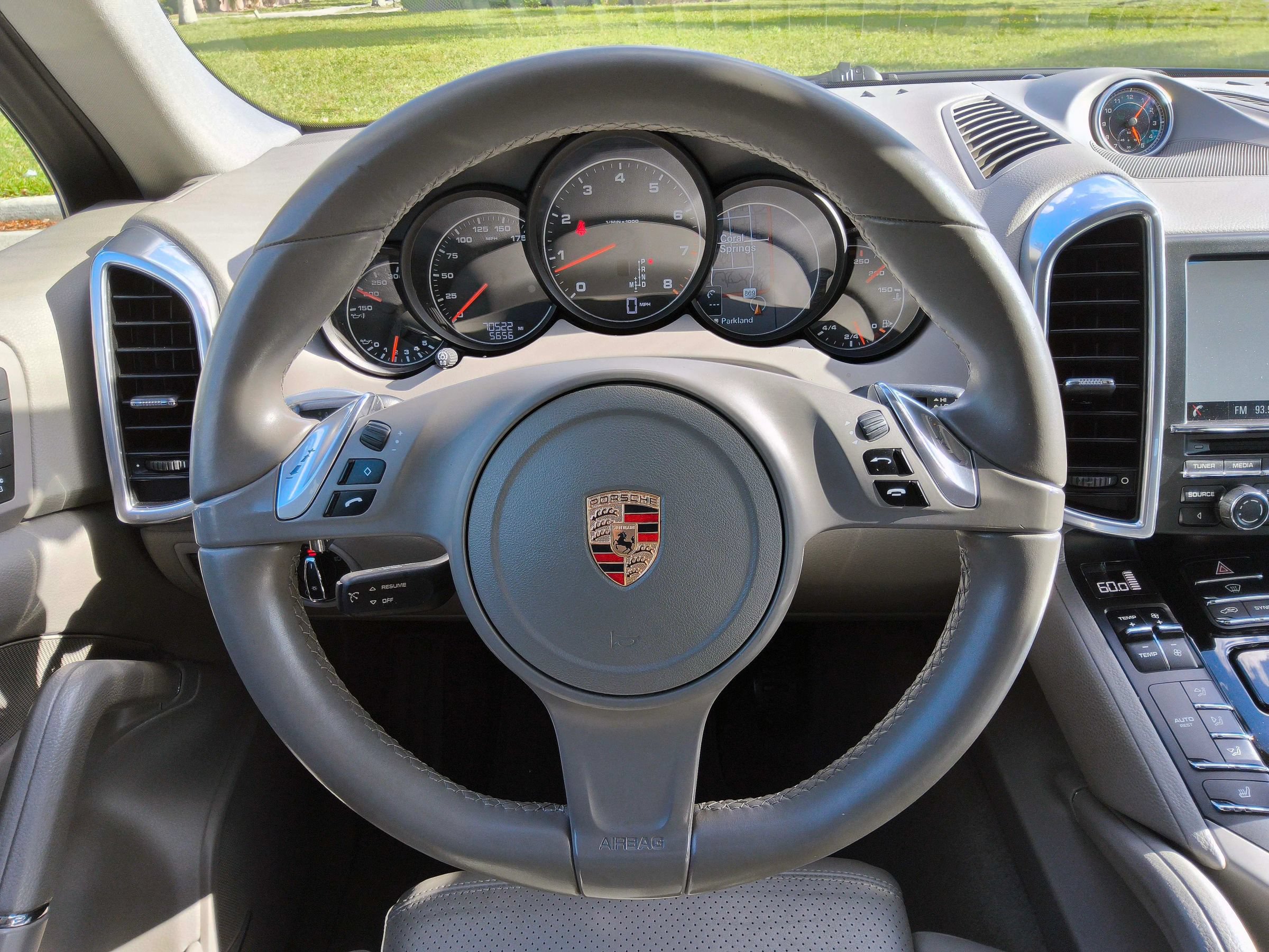 Used 2014 Porsche Cayenne AWD/4WD image 7