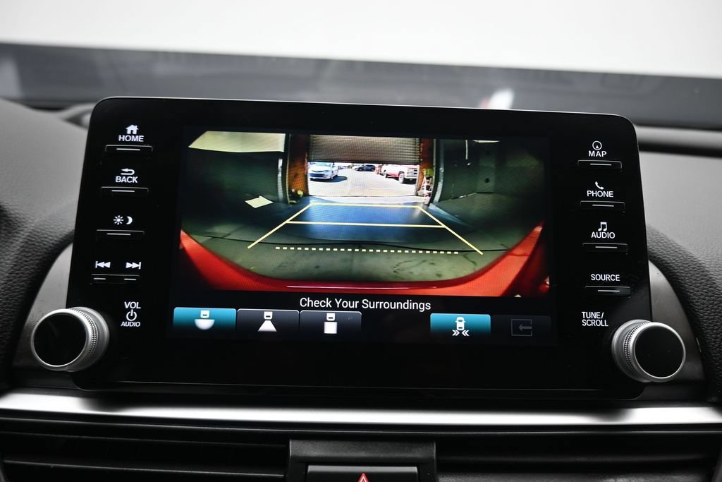 Used 2018 Honda Accord Touring image 20