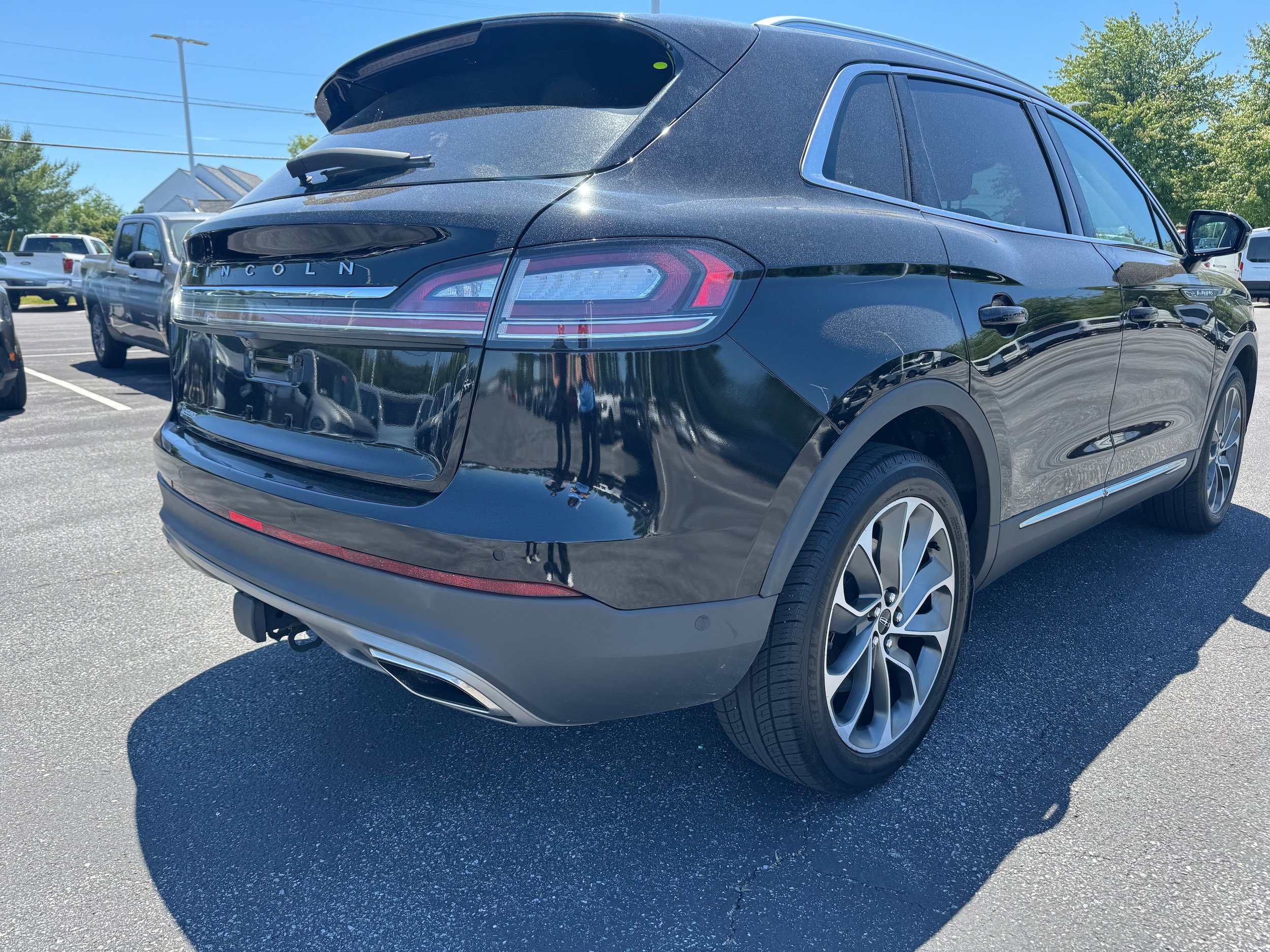 Used 2023 Lincoln Nautilus Reserve w/ Equipment Group 201A AWD/4WD image 5