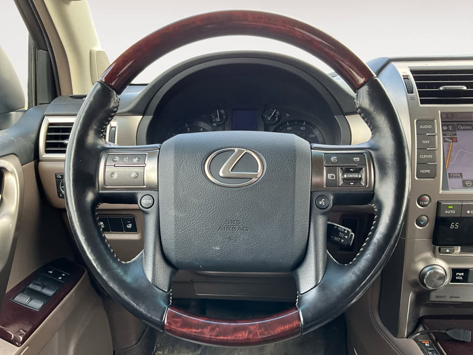 Used 2017 Lexus GX 460 Luxury w/ Preferred Accessory Package AWD/4WD image 14